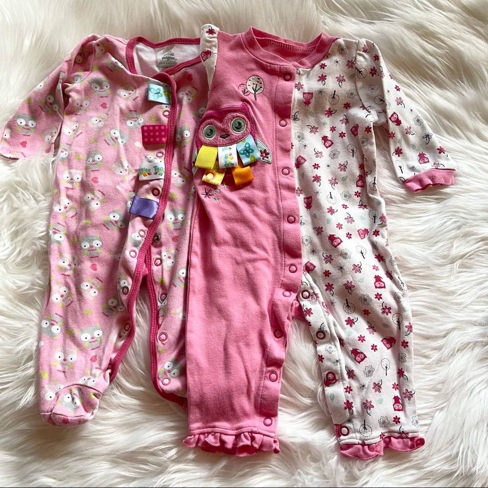 2 Girls Taggies Sleepers / Rompers w/ Owls, Sz 9 Mo